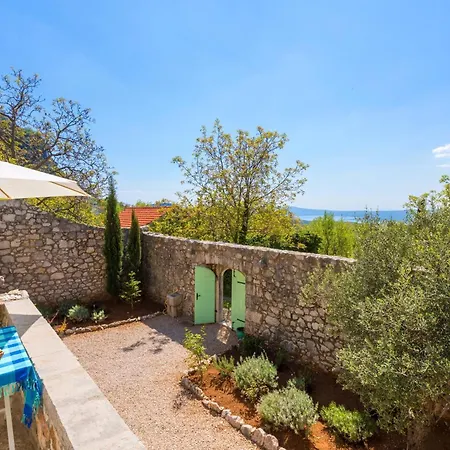 Holiday home In 39454 Grizane-Belgrad